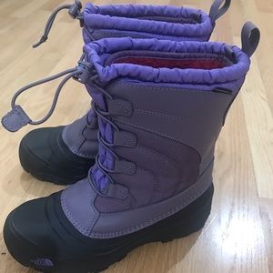 Girls Northface winter boots